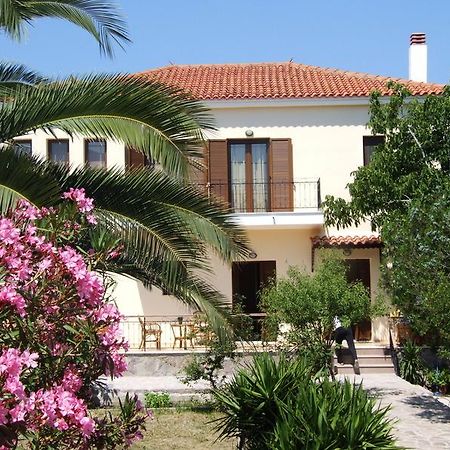 Nadia Apartments Molyvos Eksteriør bilde