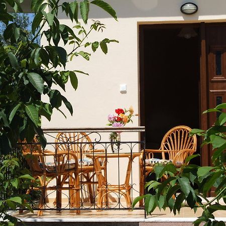 Nadia Apartments Molyvos Eksteriør bilde