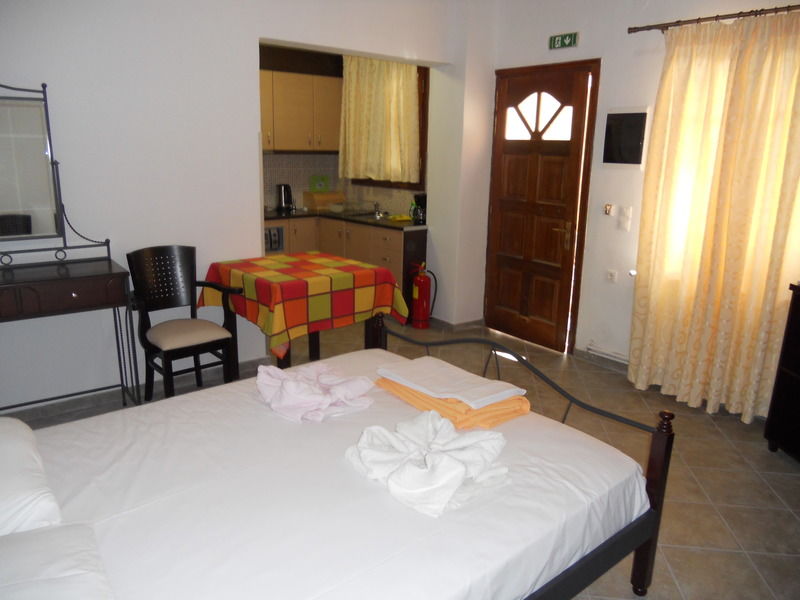 Nadia Apartments Molyvos Eksteriør bilde